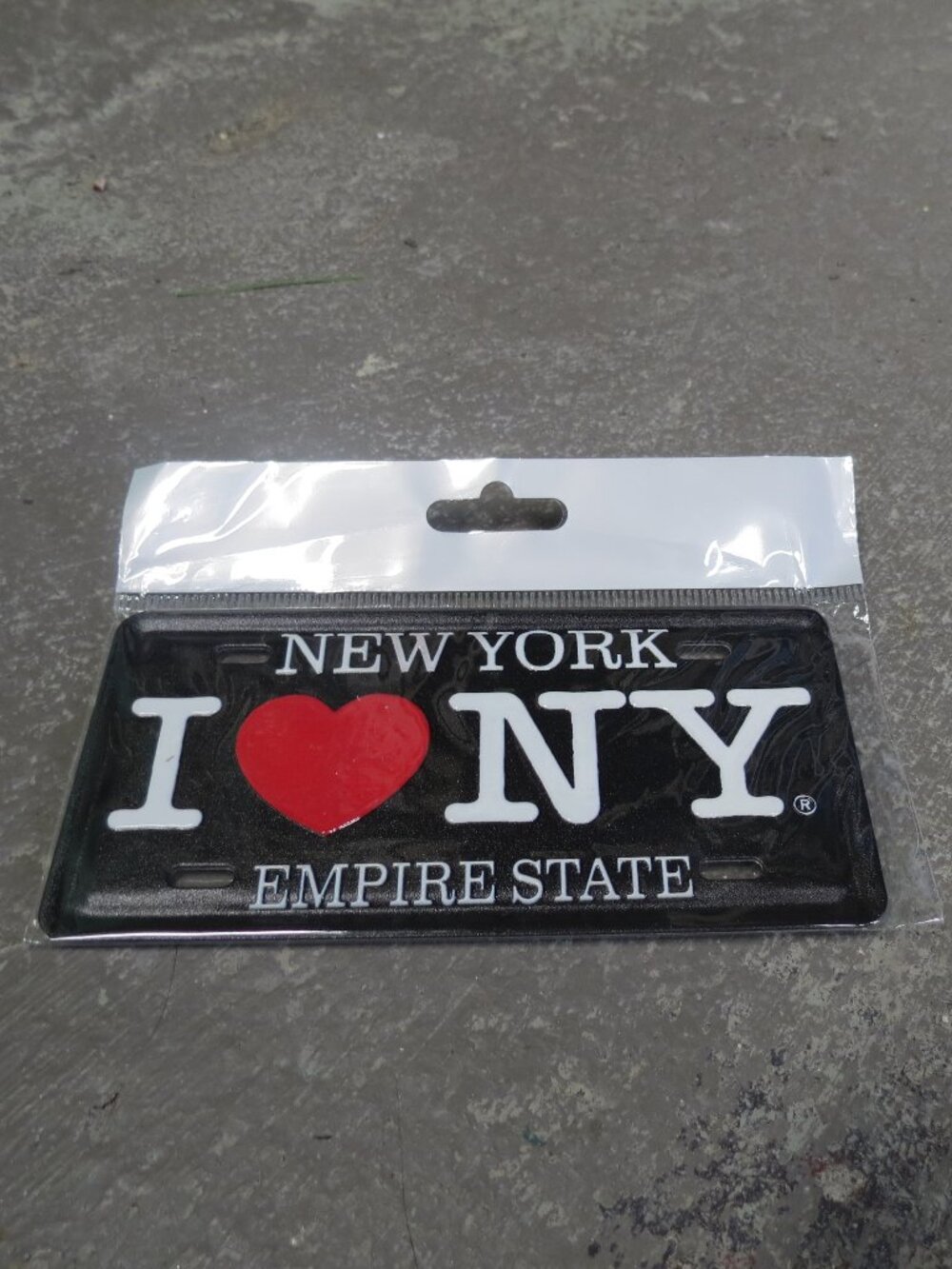 "I Love NY" License Plate Magnet NIP Embossed NYC Souvenir Gift 2.5"x4.75"